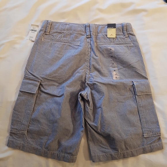 GAP boys size 10 railroad stripe blue & white cargo shorts, New - Picture 2 of 5